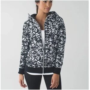 Lululemon Scuba Hoodie III Fleur Sombre Black and Off White Zip up Jacket Size 6